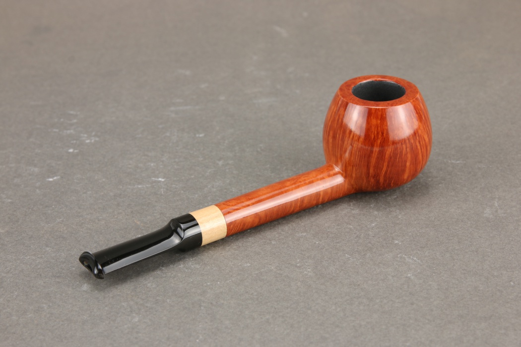 131 Stanwell smooth pipe shape with boxwood insert