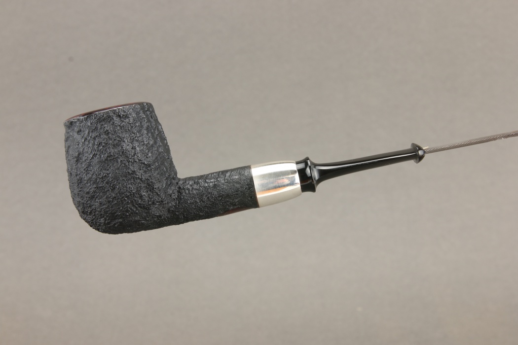 Black sandblasted billiard with silver cup