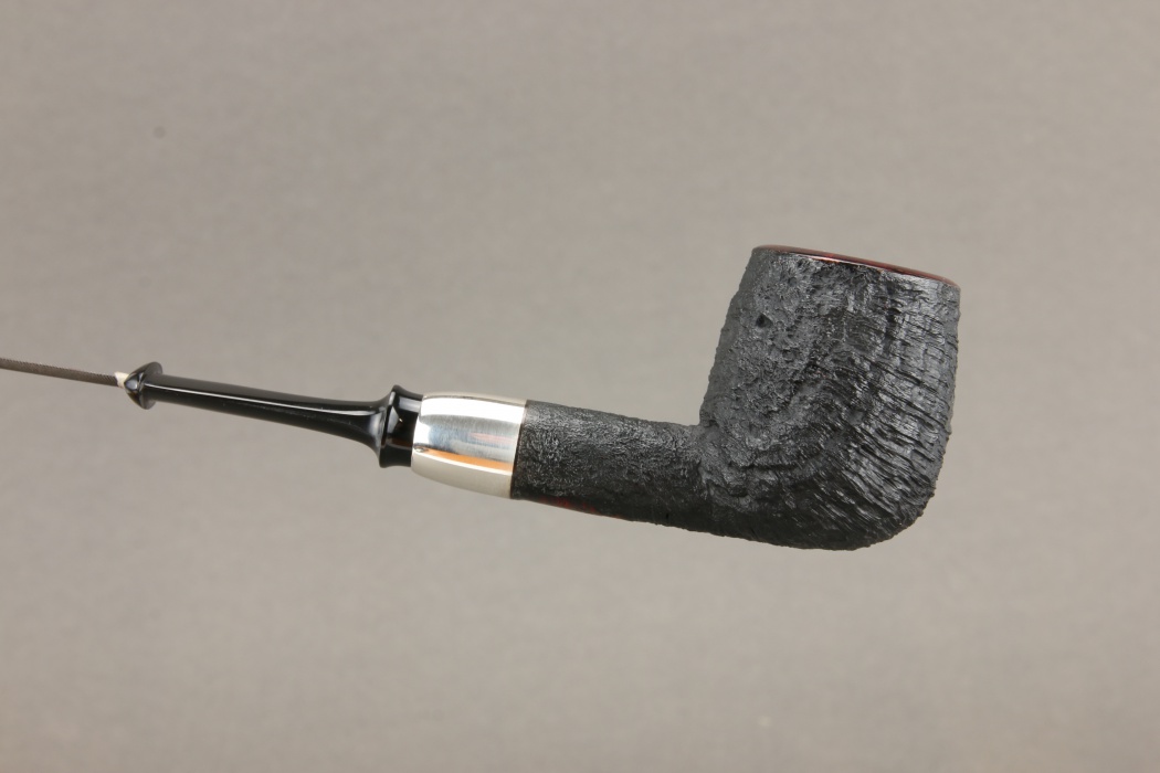 Black sandblasted billiard with silver cup